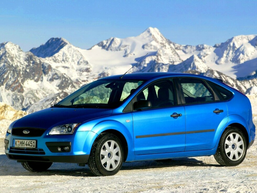 Коврики текстильные "Стандарт" для Ford Focus II (хэтчбек 5 дв / CB4) 2004 - 2011, черные, 5шт.