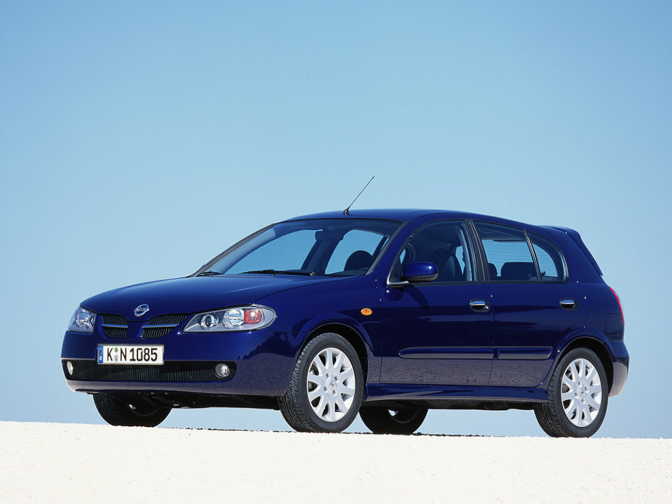 Коврики текстильные "Стандарт" для Nissan Almera II (хэтчбек 5 дв / N16) 2003 - 2006, черные, 4шт.