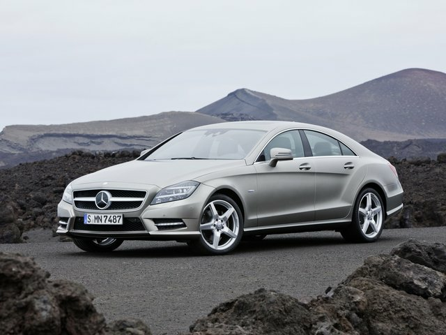 Коврики текстильные "Классик" для Mercedes-Benz CLS-Class II (седан / C218) 2010 - 2014, черные, 4шт.